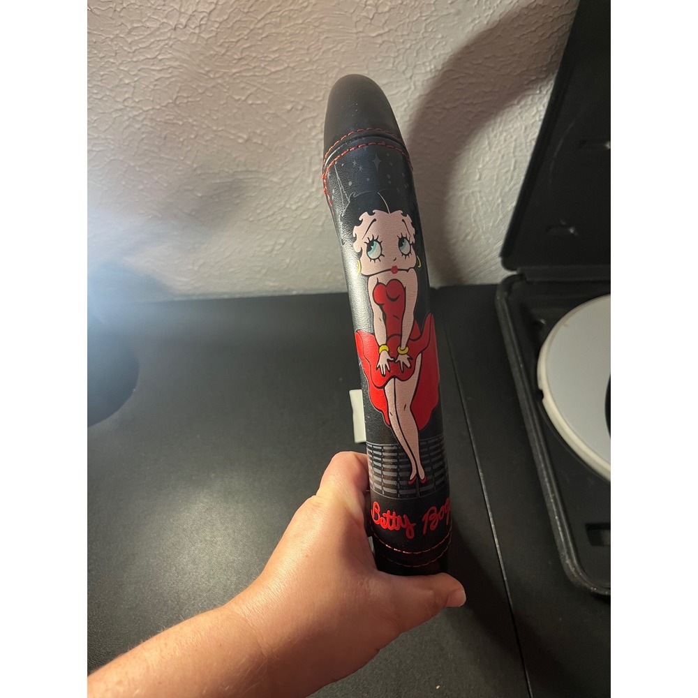 Betty Boop Steering Wheel Cover Black Red 15 Inch PlastiColor Retro Car Accessor